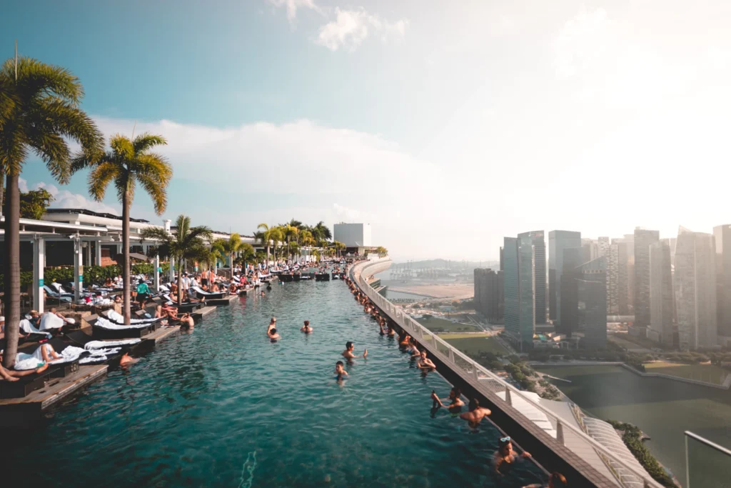 滨海湾金沙：泳池的景色